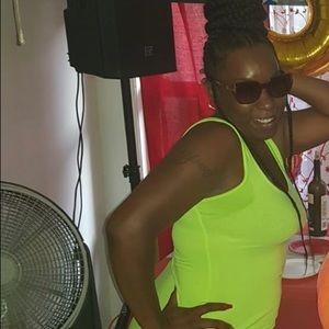 Meet your Posher, Nora